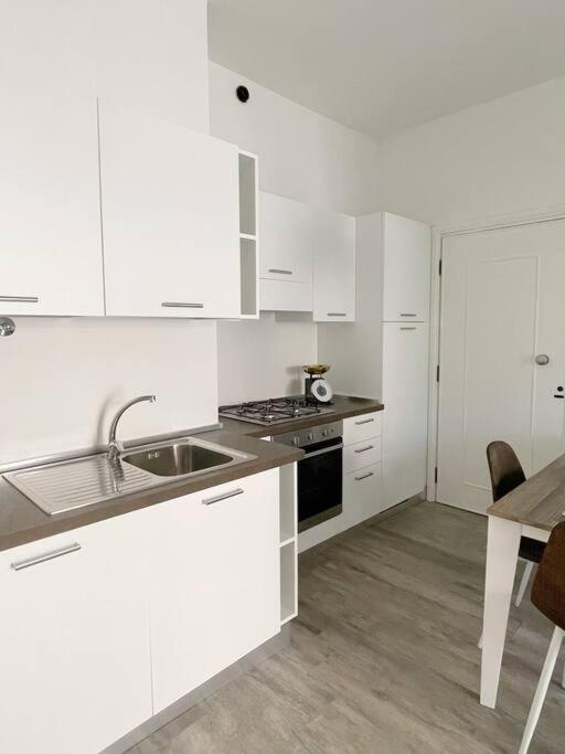 Castle Double De Apartment Verona Bagian luar foto